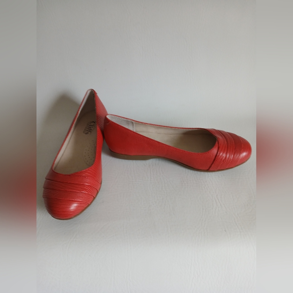 Women's Cliffs By White Mountain Red Faux Leather Ballet Flats Round Toe Sz6.5W